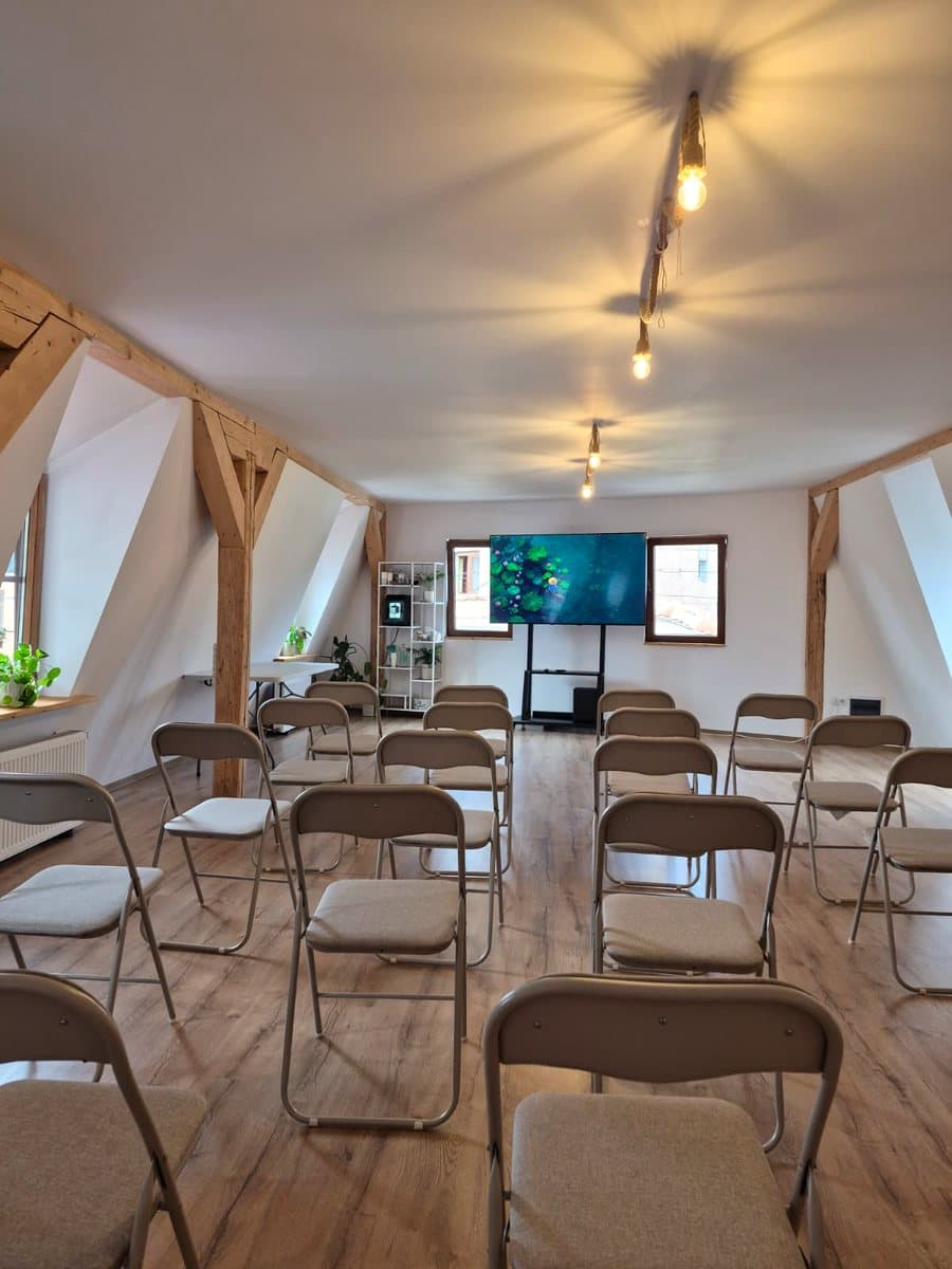 Interiorul rodiei — click pentru mărire